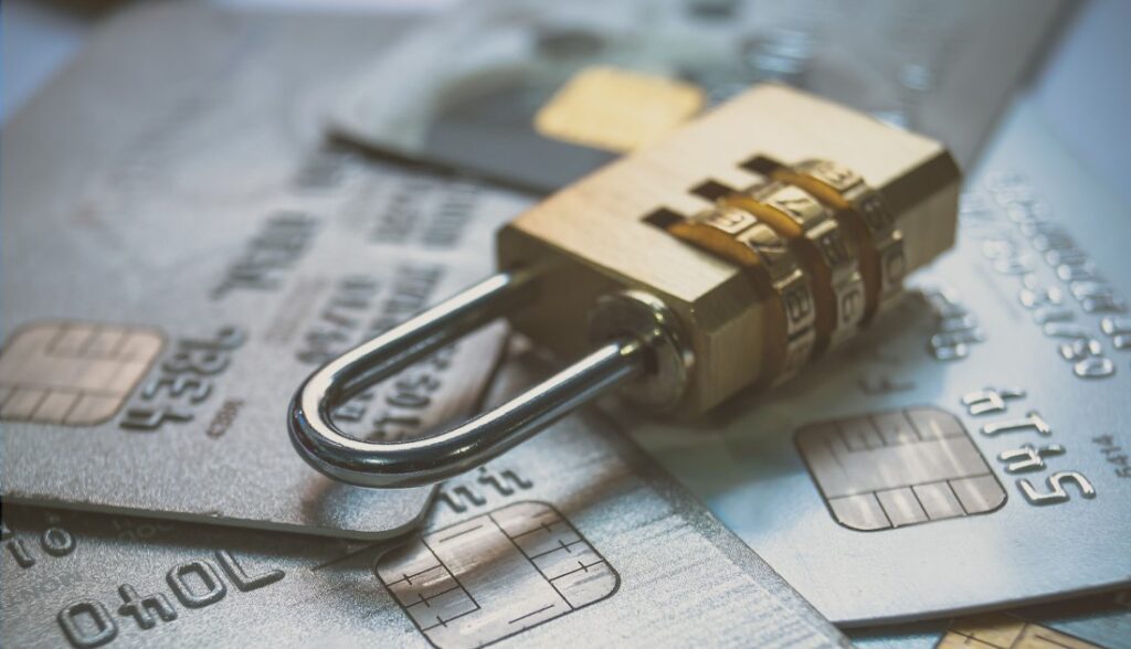 Tarjetas Revolving. Recupera tus intereses con Auris Abogados